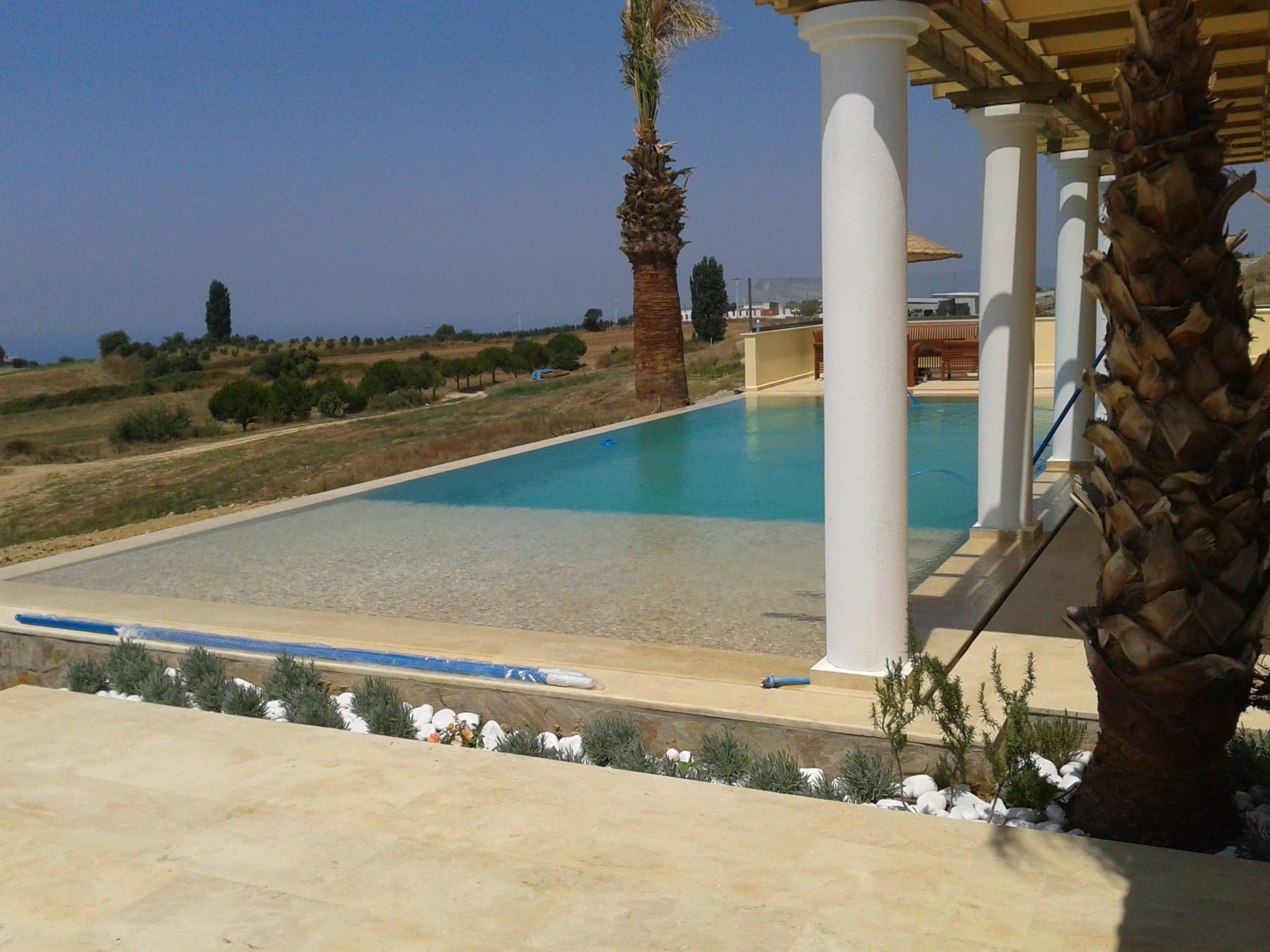 Yüzme havuzu genel görünüm